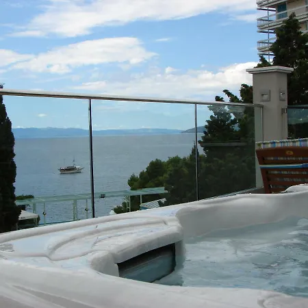 App Lux F Apartman Makarska