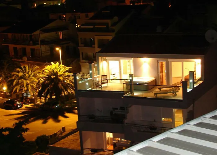 דירה App Lux F *