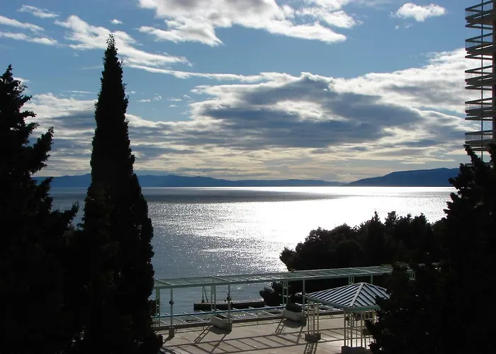 Апартаменти App Lux F *