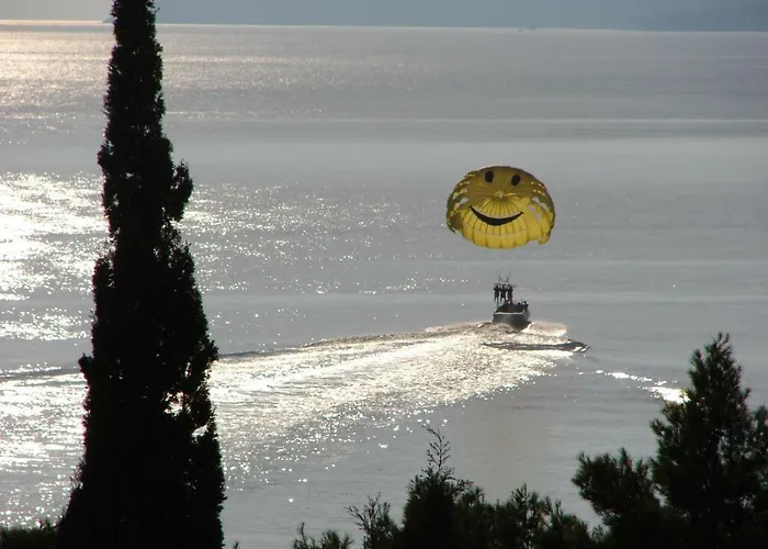 App Lux F דירה *